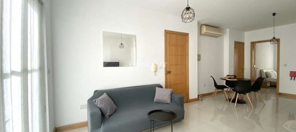 1 bedroom Penthouse in Sliema, Malta No. 7404 2