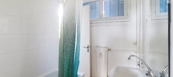 3 bedrooms Apartment in Saint-Genis-Laval, France No. 341126 5