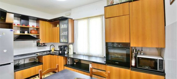 3 bedrooms Apartment in Paderno Dugnano, Italy No. 358021 4