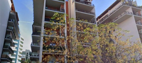 Квартира с 2 комнатами в Монтесильвано, Италия № 186544 2