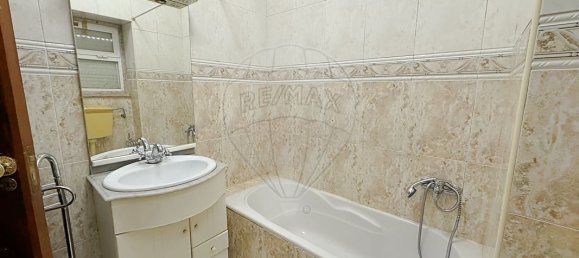 4 bedrooms House in Almada, Portugal No. 176974 7