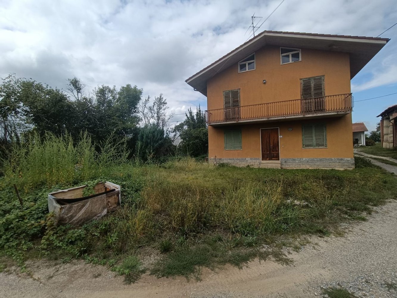 Casa de 6 dormitorios en Mondovì, Italy No. 339533