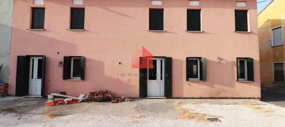 Casa de 3 divisões em Ostiglia, Italy N.º 167450 11