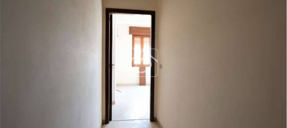 Квартира с 3 спальнями в Реджо Калабрия, Италия № 273498 20