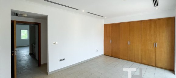 3 bedrooms Villa in Jumeirah Park, UAE No. 28493 13