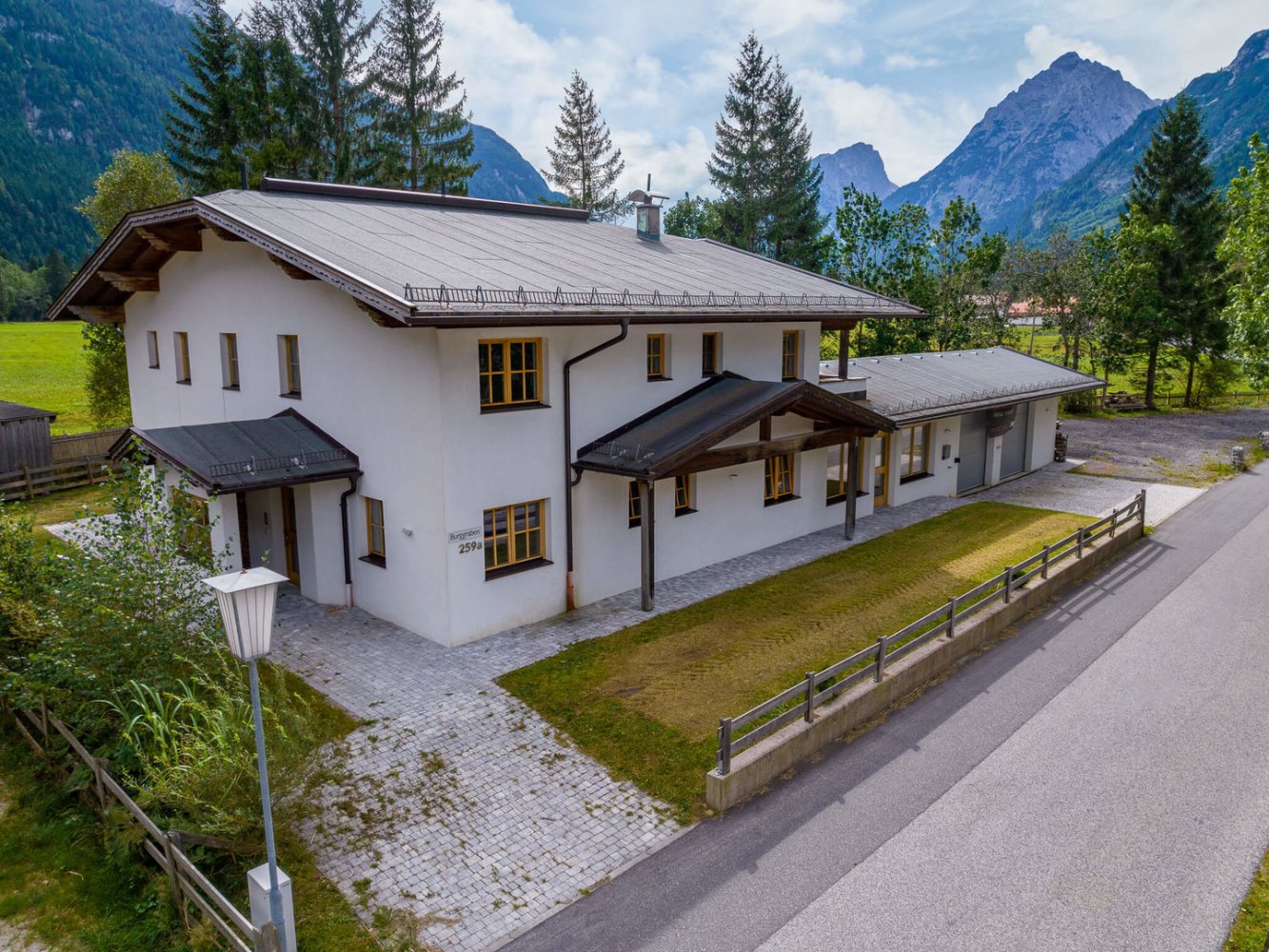 10 rooms House in Leutasch, Austria No. 149948