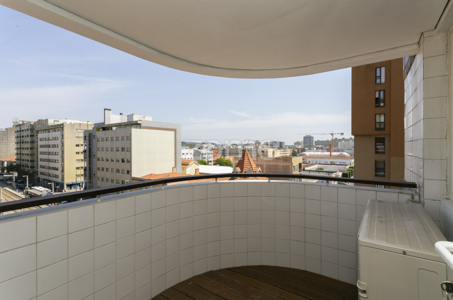 4 bedrooms Apartment in Matosinhos, Portugal No. 238919