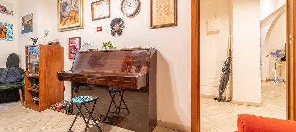 3-salle Appartement à Rome, Italy No. 17886 22