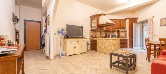 3-salle Appartement à Rome, Italy No. 17886 12
