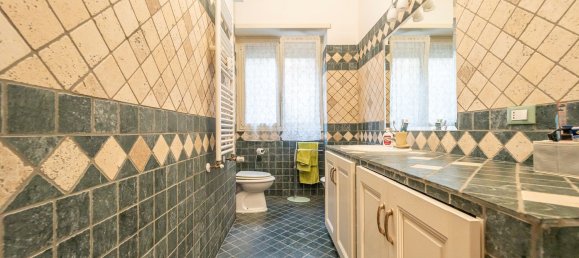 3-salle Appartement à Rome, Italy No. 17886 25