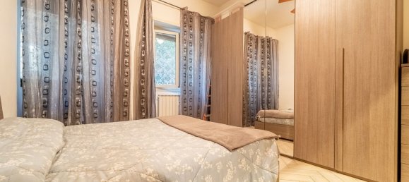 3-salle Appartement à Rome, Italy No. 17886 15