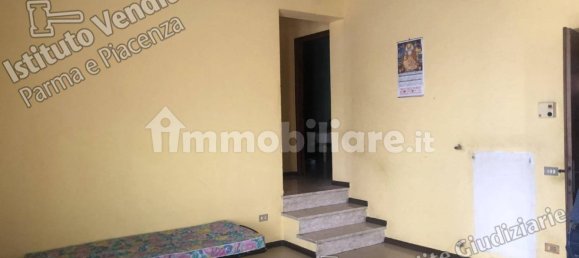 5 rooms House in Montechiarugolo, Italy No. 14512 10