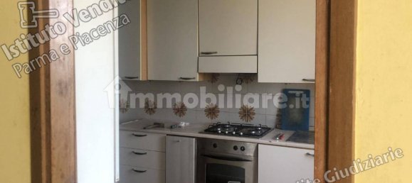 5 rooms House in Montechiarugolo, Italy No. 14512 3