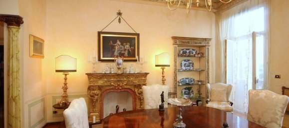 5 bedrooms Apartment in Livorno, Italy No. 220526 5