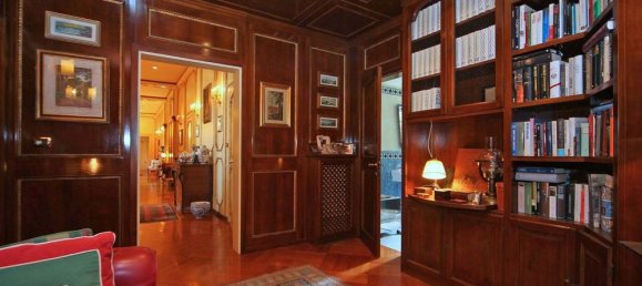 5 bedrooms Apartment in Livorno, Italy No. 220526 18