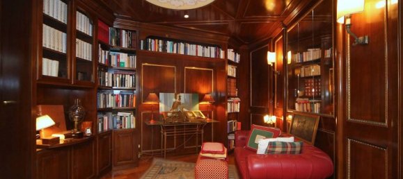 5 bedrooms Apartment in Livorno, Italy No. 220526 19