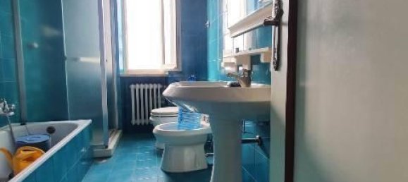 5 rooms Apartment in Osimo, Italy No. 17774 10