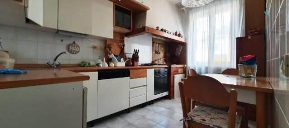 5 rooms Apartment in Osimo, Italy No. 17774 5