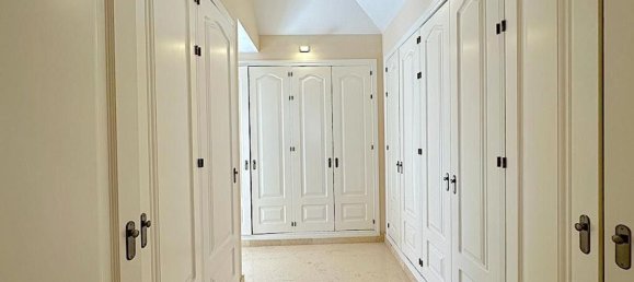 4 Schlafzimmer Penthouse in Malaga, Spain, Nr. 121979 18