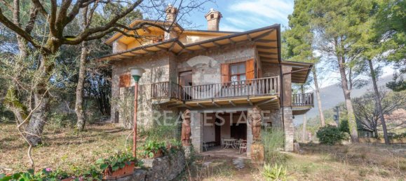 5 bedrooms House in Campello sul Clitunno, Italy No. 178522 26