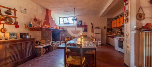 5 bedrooms House in Campello sul Clitunno, Italy No. 178522 15