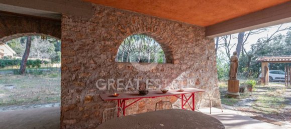 5 bedrooms House in Campello sul Clitunno, Italy No. 178522 4