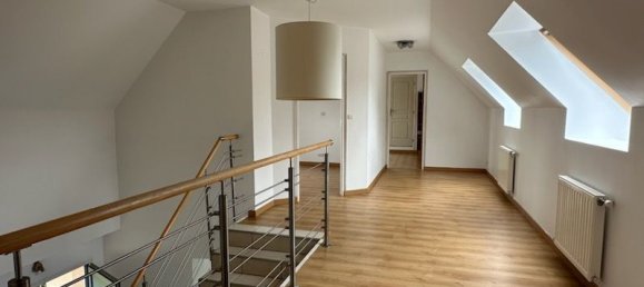 4 bedrooms House in Abbeville, France No. 266396 5