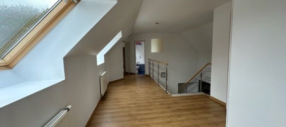 4 bedrooms House in Abbeville, France No. 266396 6