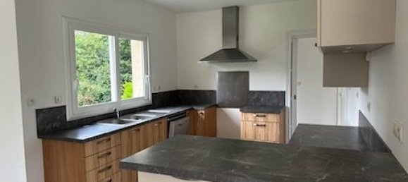 4 bedrooms House in Abbeville, France No. 266396 4