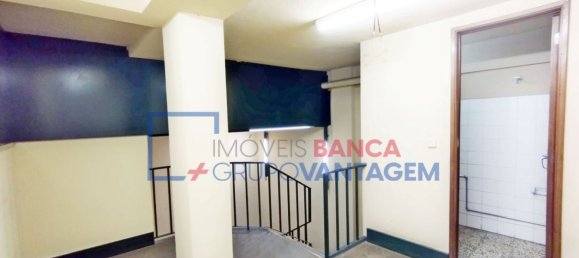 44m² Commercial property in Caldas da Rainha, Portugal No. 92771 13