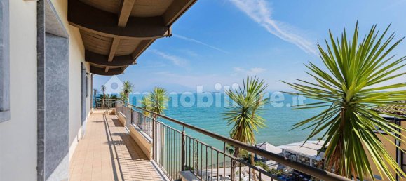1900m² Commercial property in Desenzano del Garda, Italy No. 7006 9