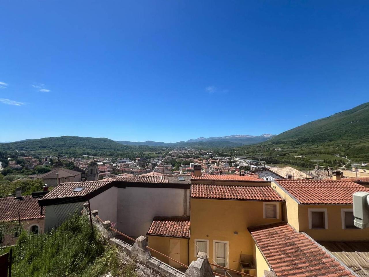 3-salle Appartement à Castel di Sangro, Italy No. 119354