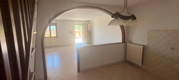 3-salle Appartement à Castel di Sangro, Italy No. 119354 11