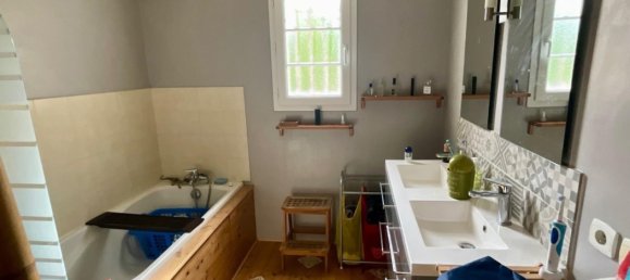 4 chambres Villa à Mehun-sur-Yèvre, France No. 64448 7