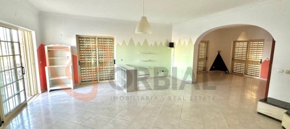 4 bedrooms House in Ferreiras, Portugal No. 88713 6