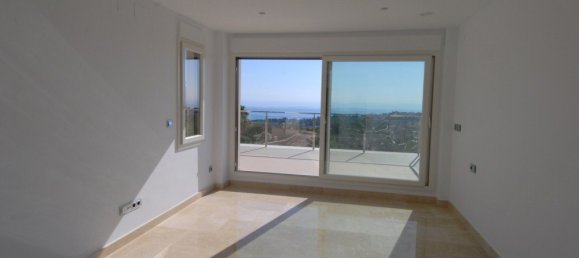 4 bedrooms Villa in Moraira, Spain No. 88381 7