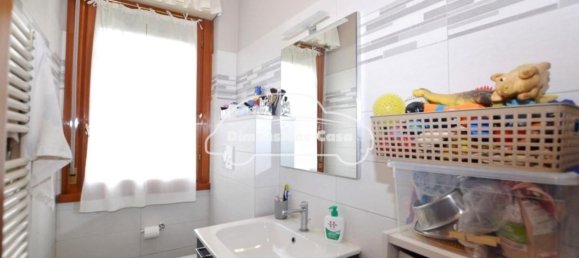 6 rooms House in Lucca, Italy No. 288225 11