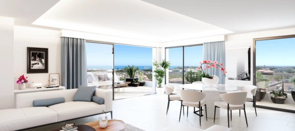 Apartamento de 3 dormitorios en Antibes, France No. 1532 3