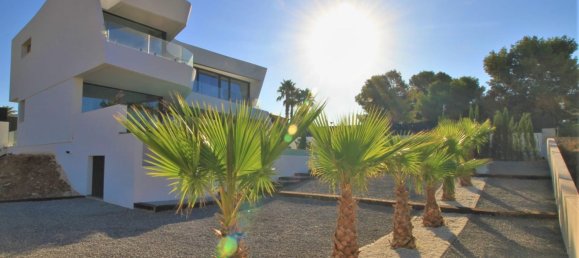 4 bedrooms Villa in Calpe, Spain No. 11851 2