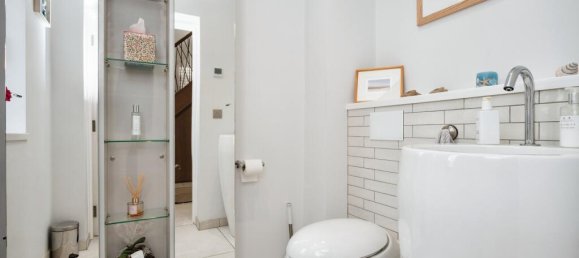 4 bedrooms House in Tonbridge, United Kingdom No. 10392 10