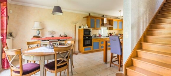 4 bedrooms House in Argenteuil, France No. 330706 4