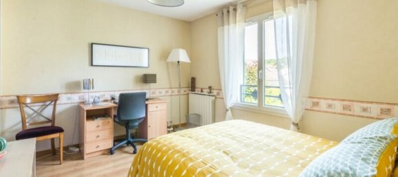 4 bedrooms House in Argenteuil, France No. 330706 7