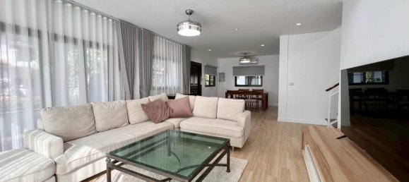 3 chambres house à vendre à Pattaya, Chonburi, Eastern Thailand, Thailand № 81365 17