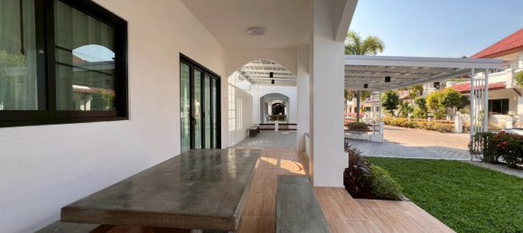 3 chambres house à vendre à Pattaya, Chonburi, Eastern Thailand, Thailand № 81365 8