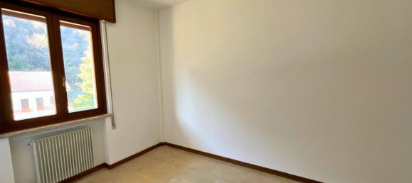 4 rooms Apartment in Vicenza, Italy No. 233183 11