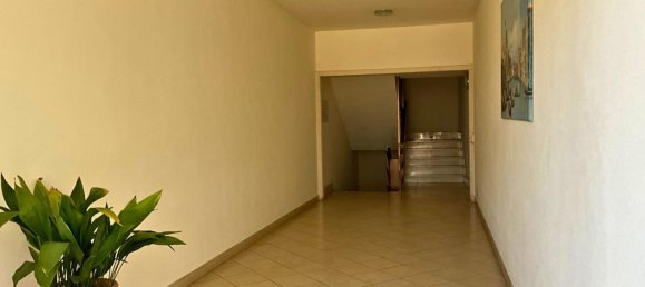 4 rooms Apartment in Vicenza, Italy No. 233183 3