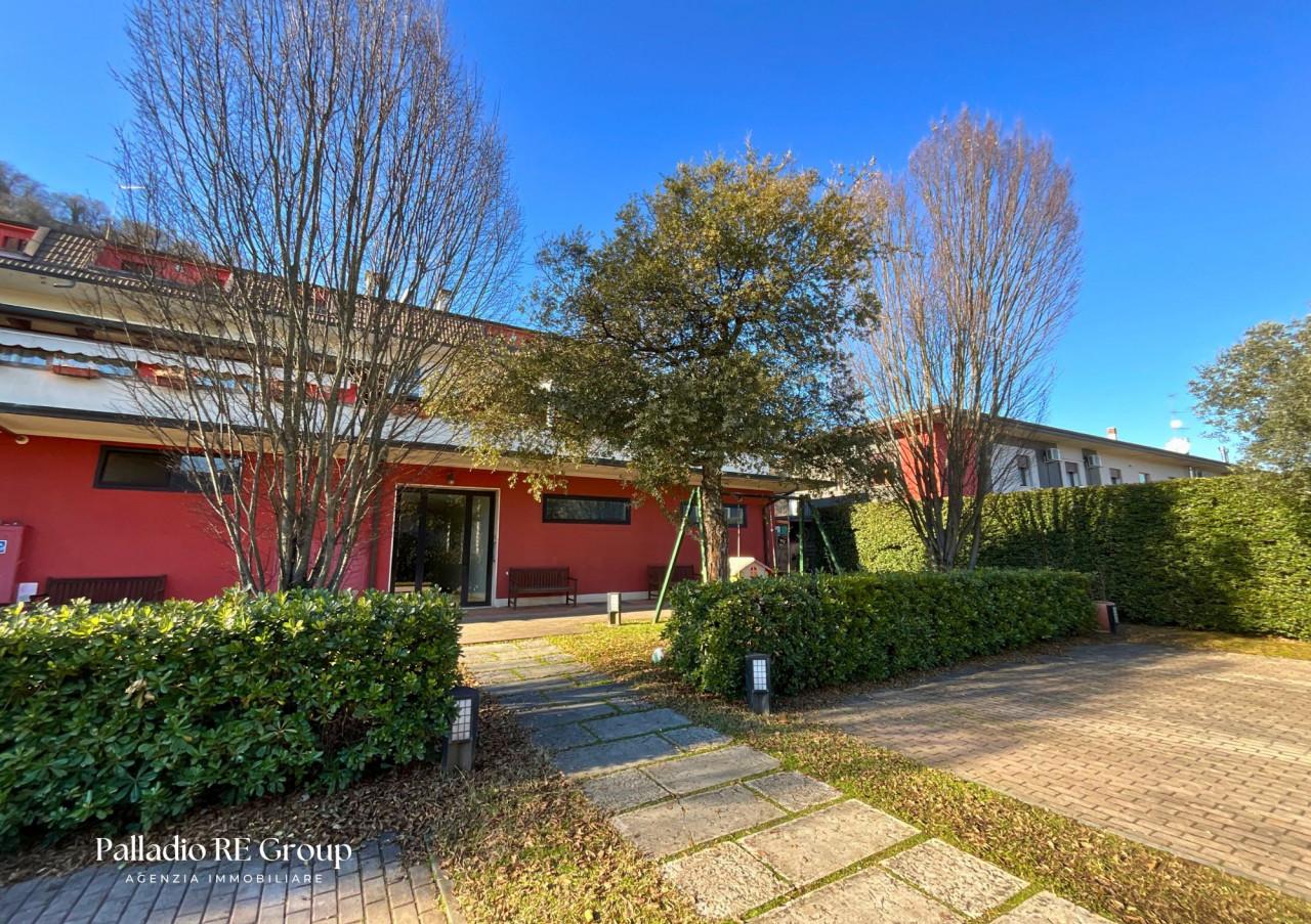 4 rooms Apartment in Vicenza, Italy No. 233183