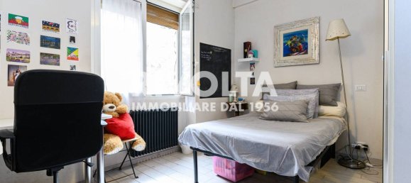 3 bedrooms Apartment in Rome, Italy No. 154231 31