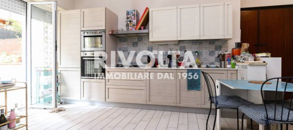 3 bedrooms Apartment in Rome, Italy No. 154231 14