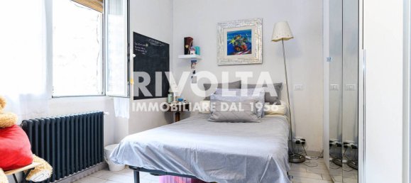 3 bedrooms Apartment in Rome, Italy No. 154231 32